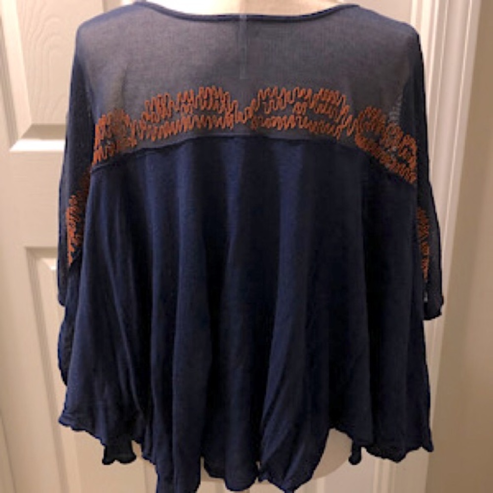 “Like New” Free People Love Letter T-shirt - Picture 5 of 8